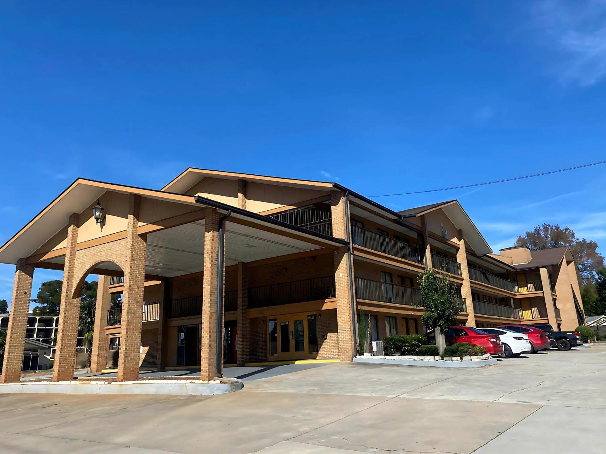 American Inn And Suites - Atlanta Airport Jonesboro I-75 Kültér fotó